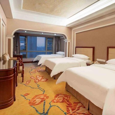 Vienna Hotel Shenzhen Songgang Liye Road Exteriör bild