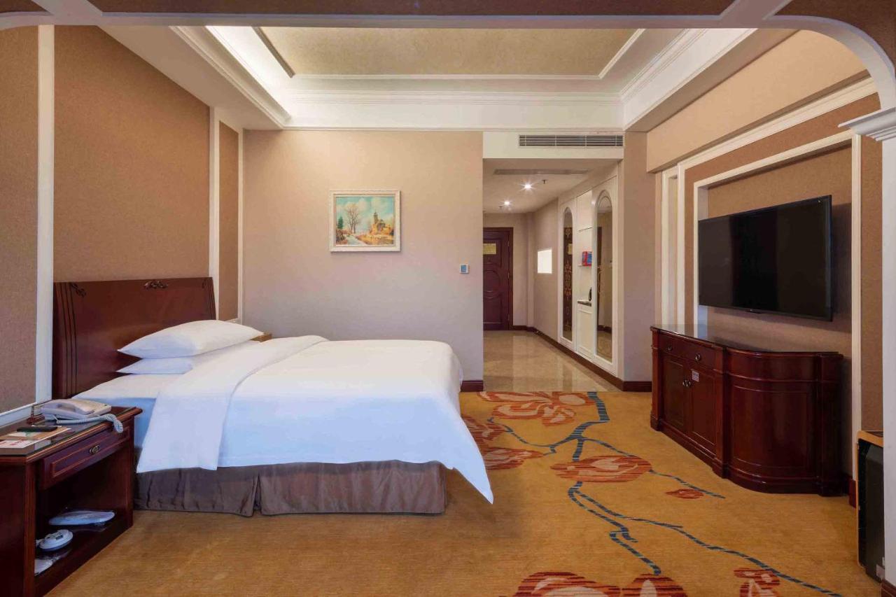 Vienna Hotel Shenzhen Songgang Liye Road Exteriör bild